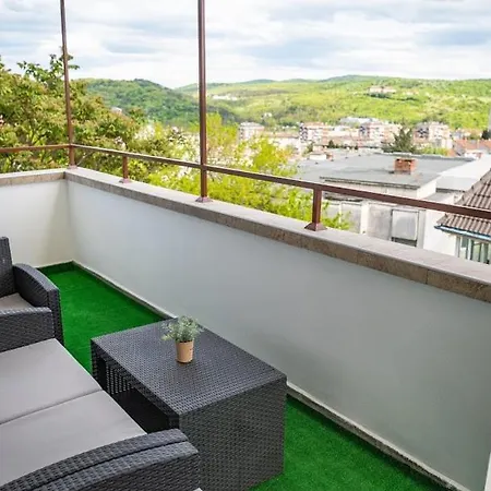 Vazrozhdenska * Βελίκο Τίρνοβο