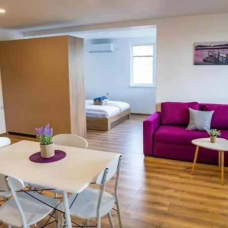 Appartement Vazrozhdenska *