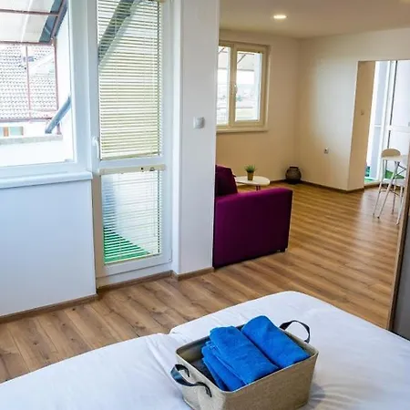 Vazrozhdenska Apartamento *
